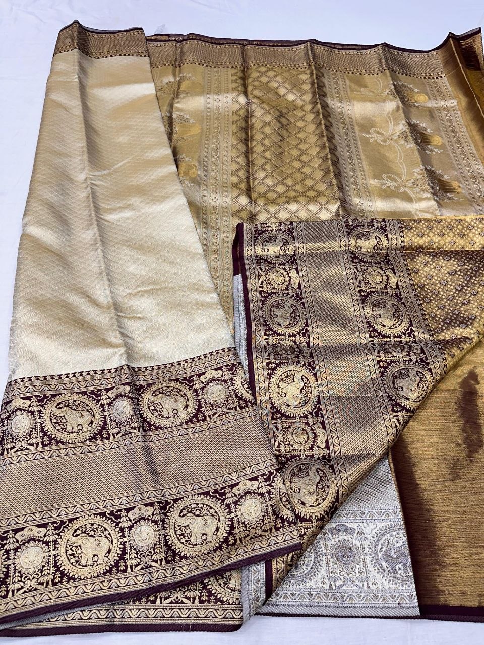 Cream Gold Zari Pure Kanchipuram Handloom Silk Saree
